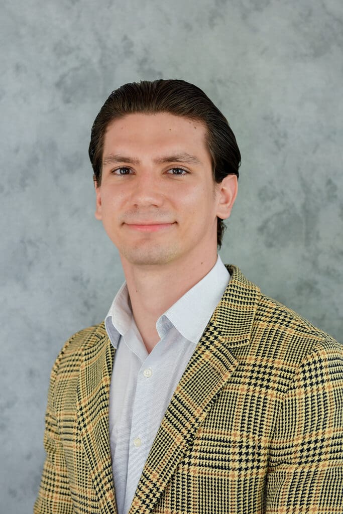 Aleksander Sanchez head shot