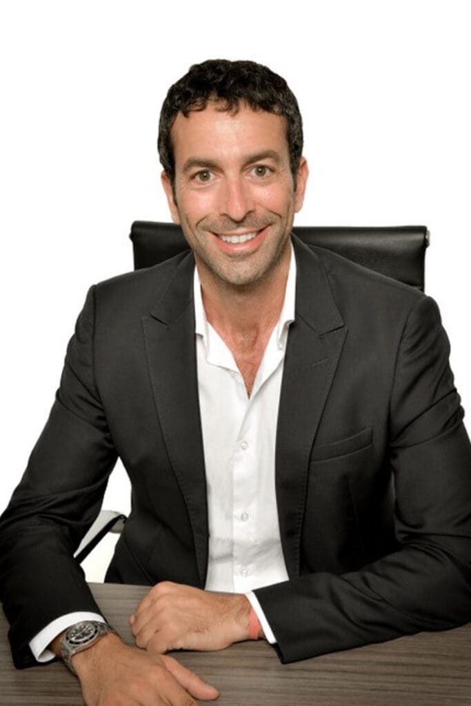 Gabriele Braha Izsak head shot