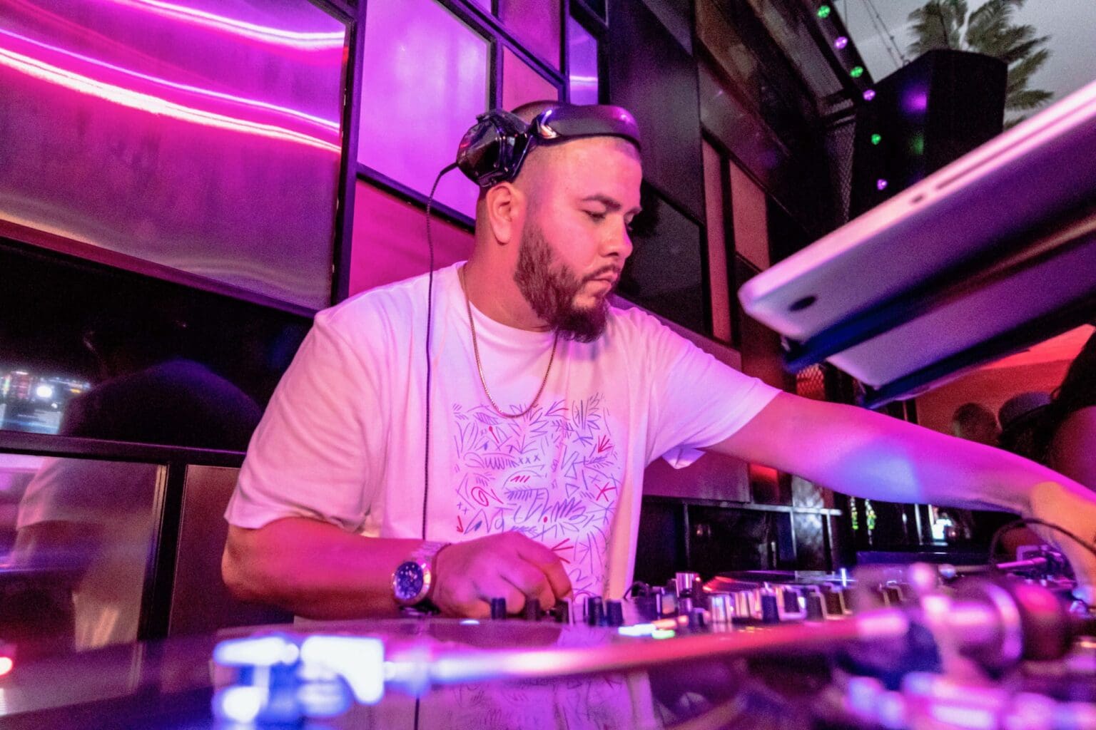 DJ miner